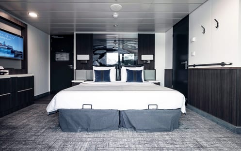 AE Expeditions, SYLVIA EARLE, Balcony Stateroom Superior 616, Richard IAnson